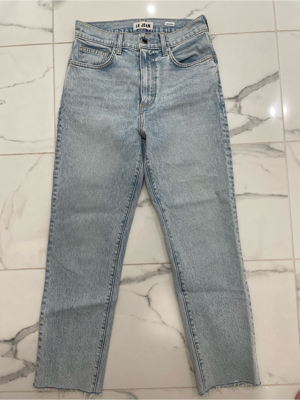 LE JEAN Women's Light Wash High-Rise Straight Jeans